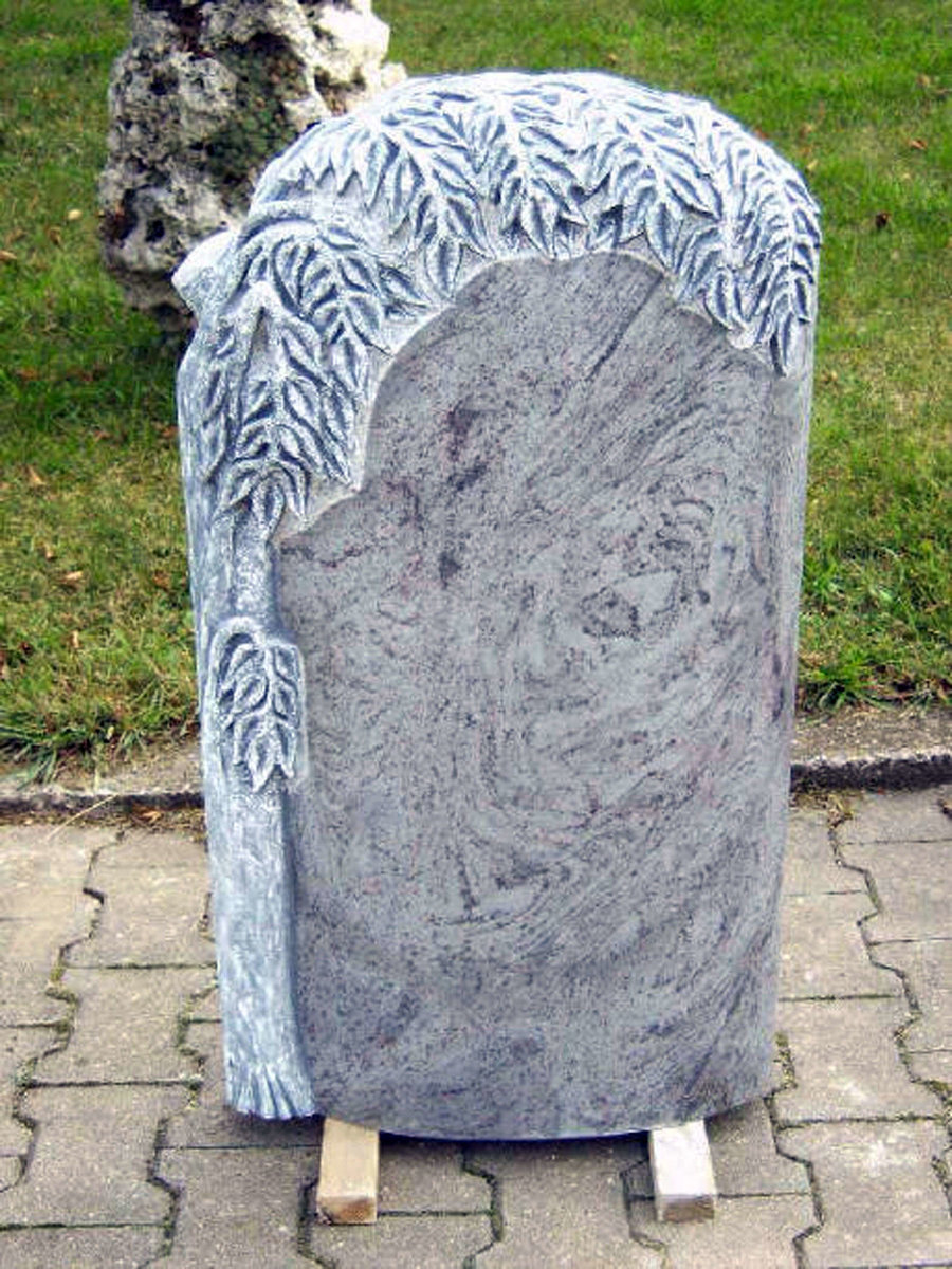 Stein mit Muster von der Bildhauerei Wendt